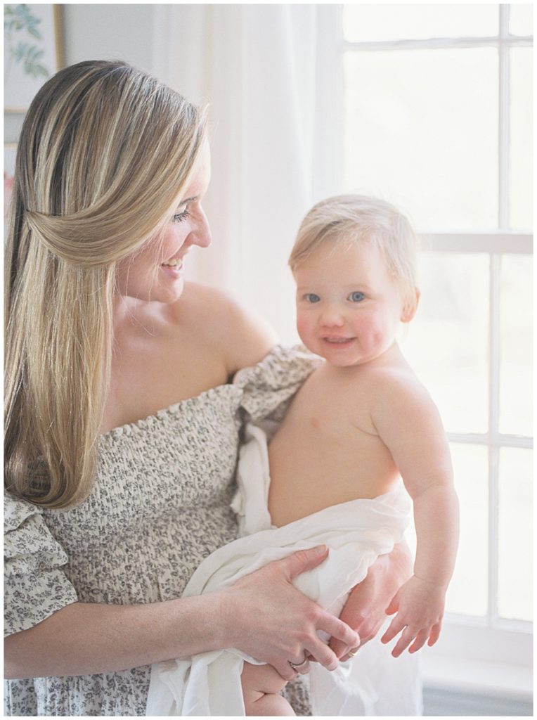 Marie Elizabeth Photography, Dc Newborn Photographer, Holds Her One Year Old Daughter