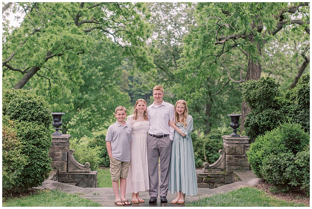 Teenagers Stand Together During Their Family Photo Session At Glenview Mansion