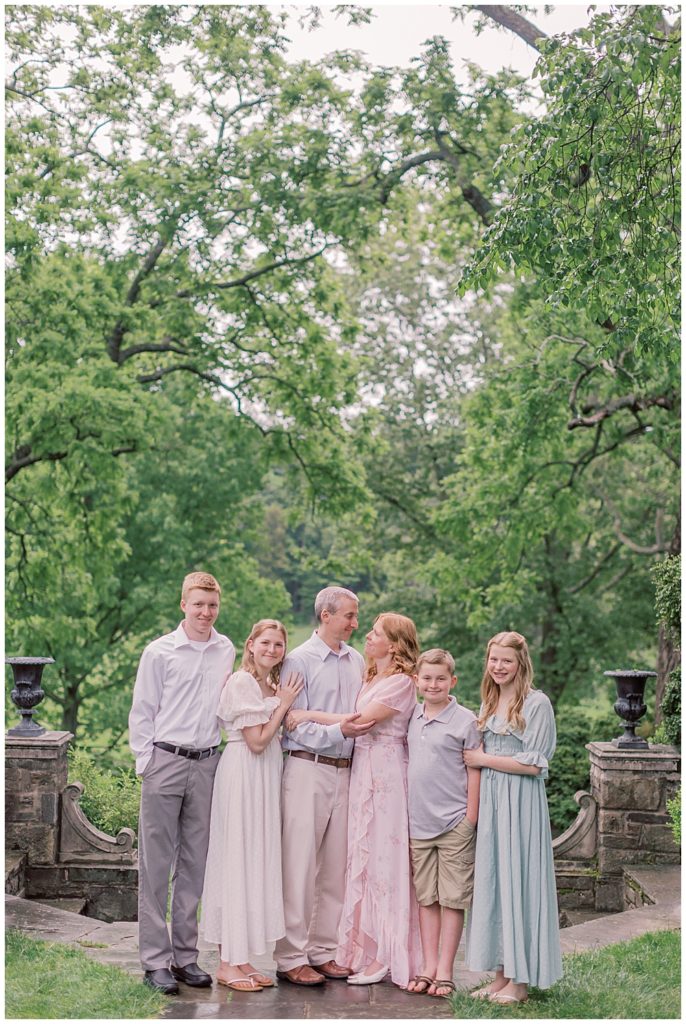 Large Family Stands Together Outside Of Glenview Mansion During Their Maryland Photo Session