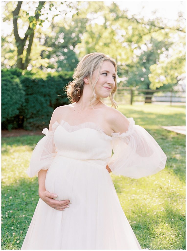 Maternity Sessions At Salubria In Northern Virginia