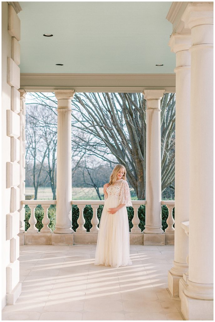 Fine art maternity photographer in DC | whimsical maternity session at The Great Marsh Estate