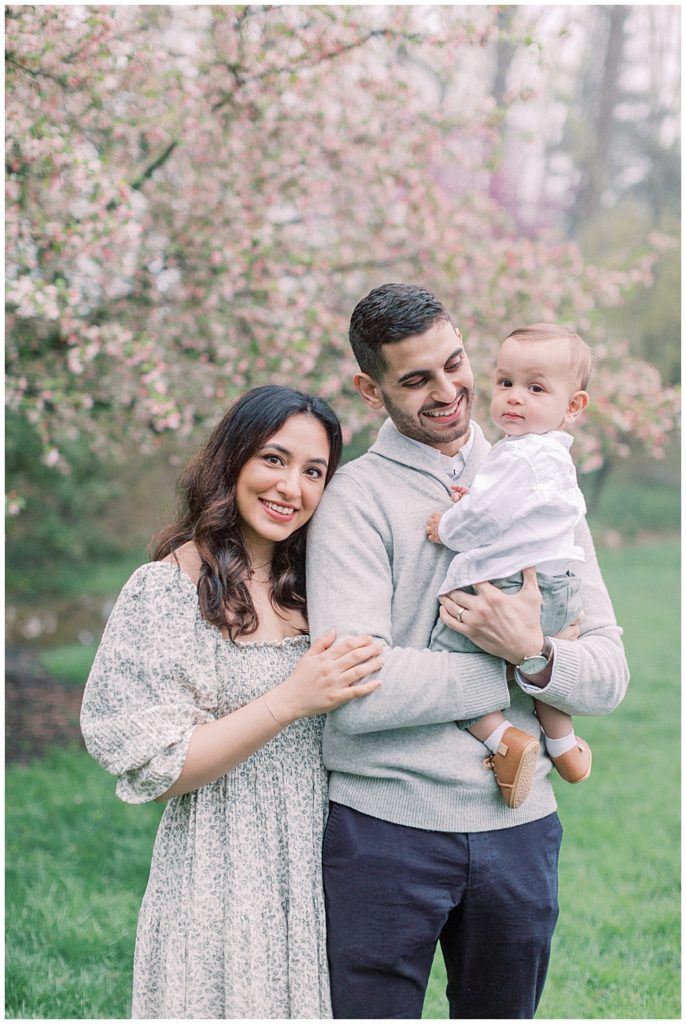Dreamy family photography at Brookside Gardens in Maryland